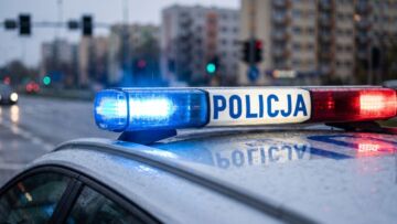 Oszustwo na portalu ogłoszeniowym: Kobieta straciła 10 tys. zł sprzedając bramę garażową